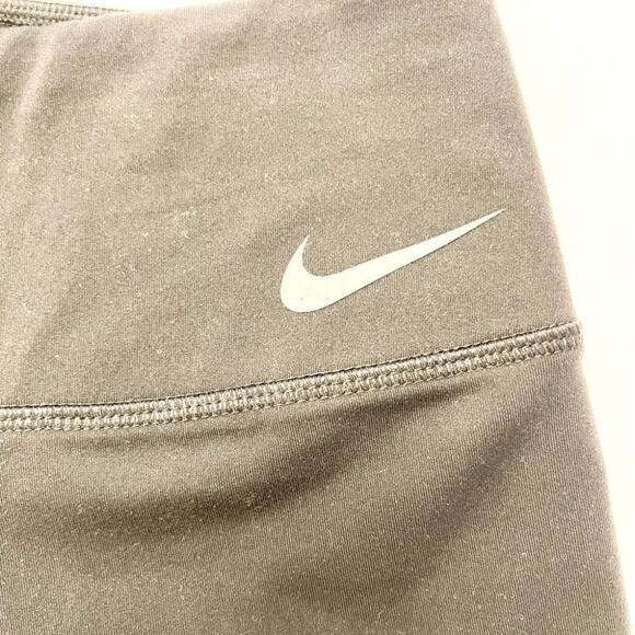 Nike Dri-Fit Black Cropped Leggings with Wide Leg Opening Size S (fits like XS) - Picture 5 of 10